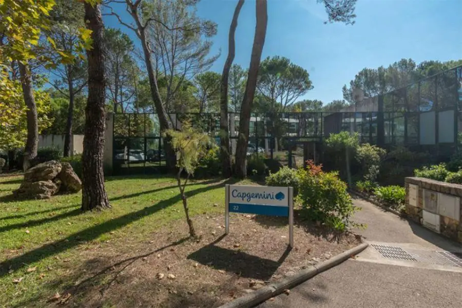 BUREAUX à vendre à IDF – 3 644 m²