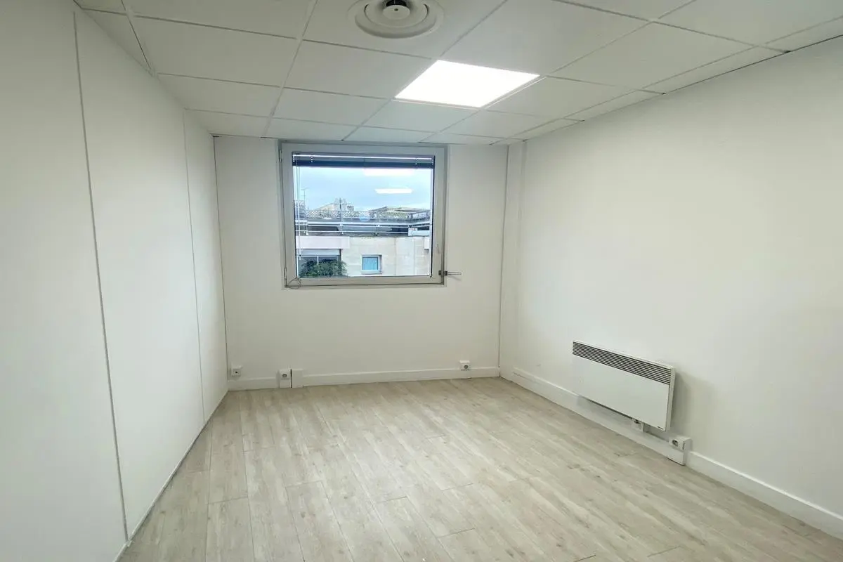BUREAUX à vendre à Boulogne-Billancourt – 299 m²