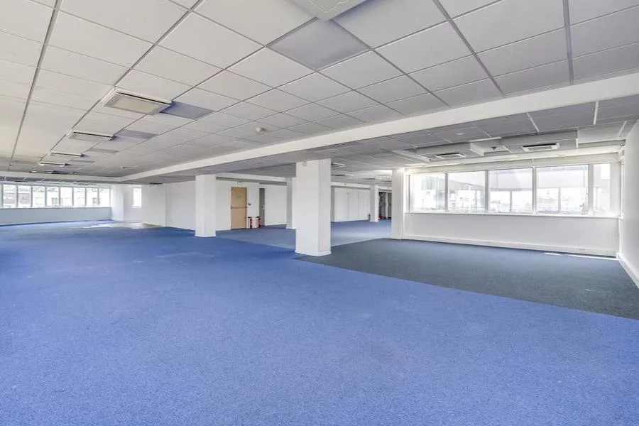 BUREAUX à louer à Issy-les-Moulineaux – 1 726 m²