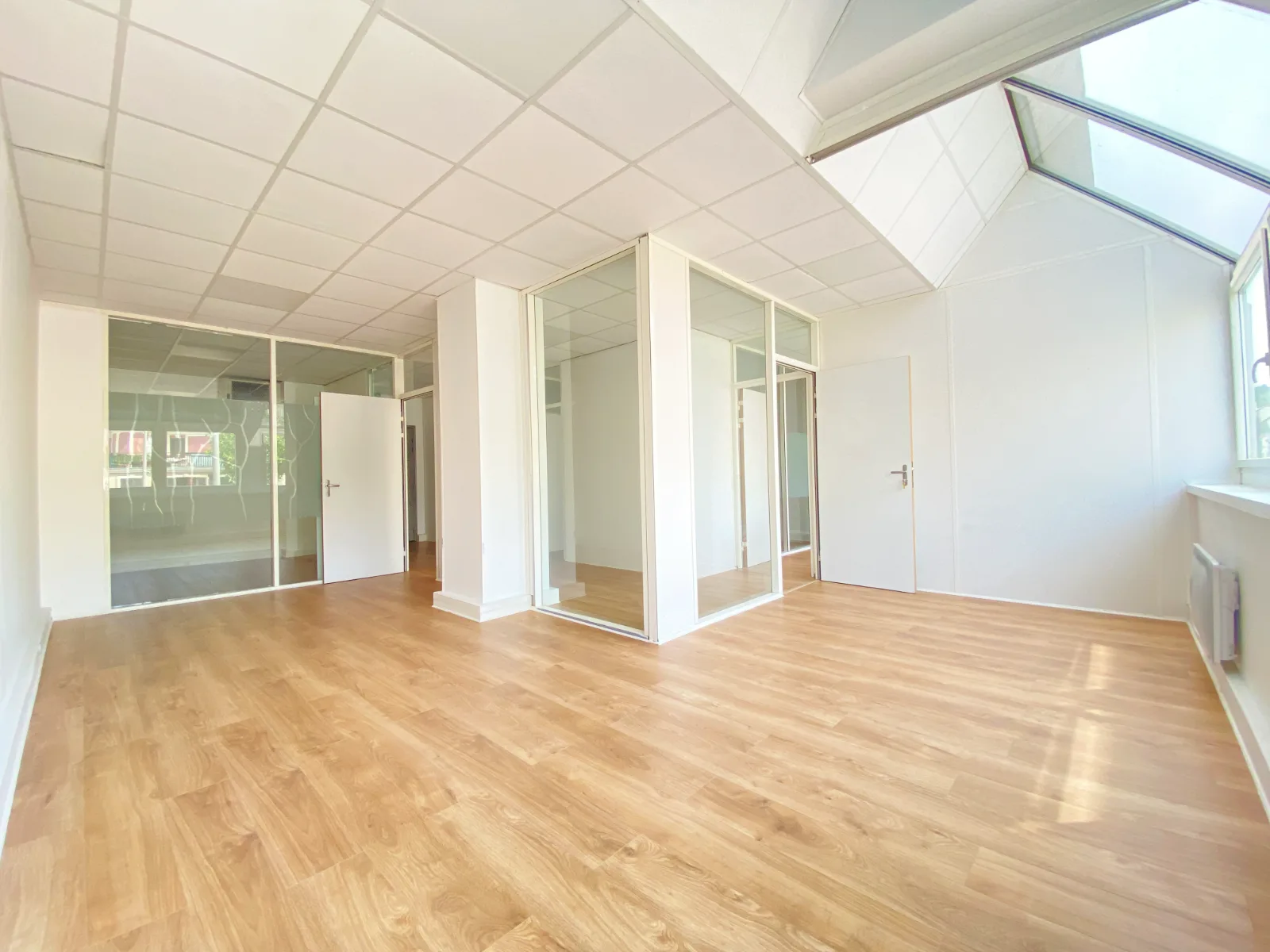 BUREAUX à louer à Sèvres – 85 m²