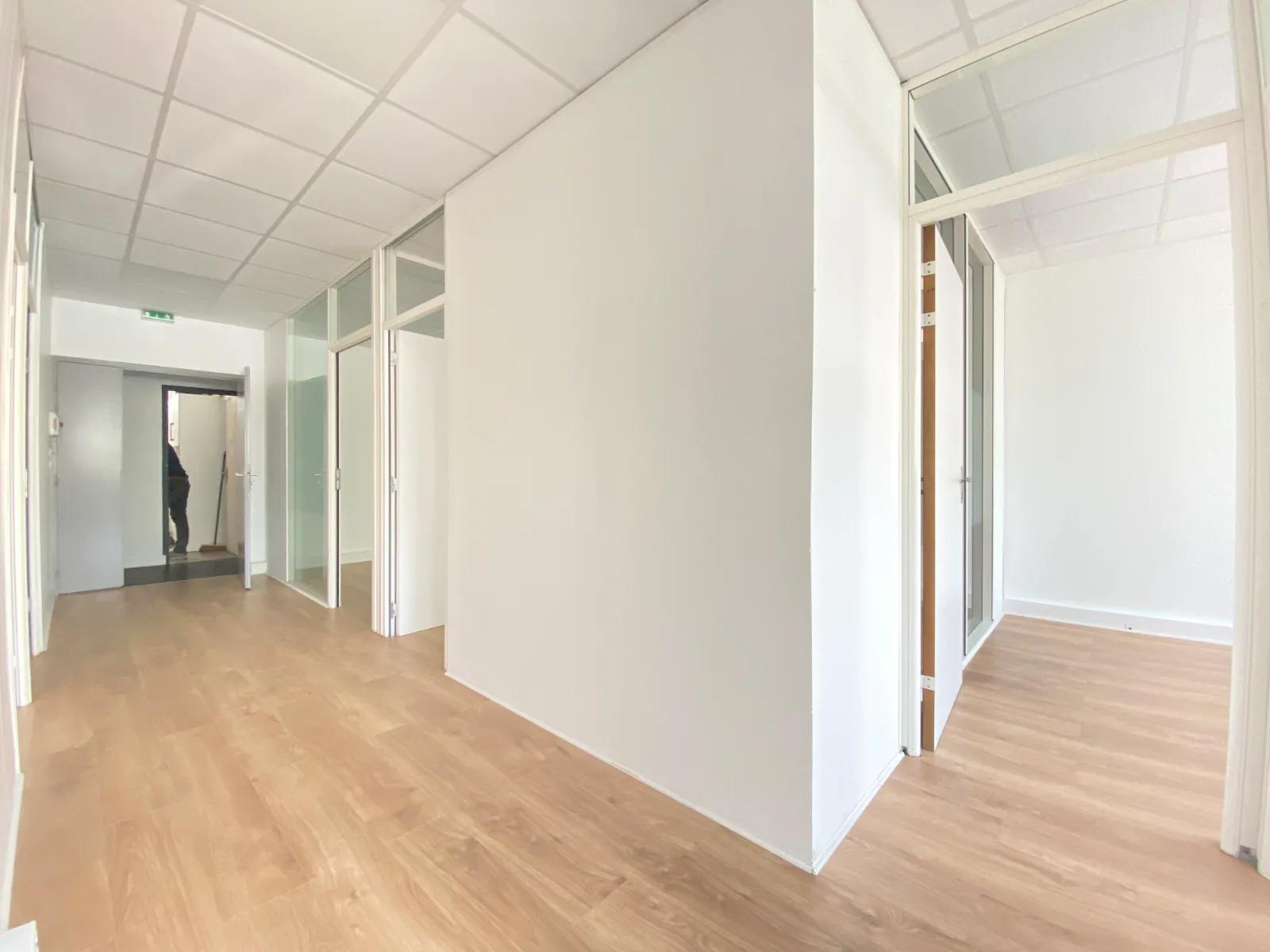 BUREAUX à louer à Sèvres – 85 m²