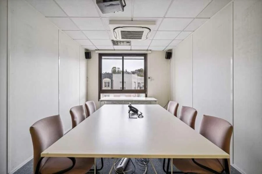 BUREAUX à louer à Issy-les-Moulineaux – 366 m²