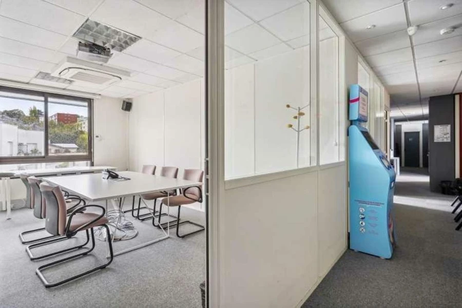 BUREAUX à louer à Issy-les-Moulineaux – 366 m²