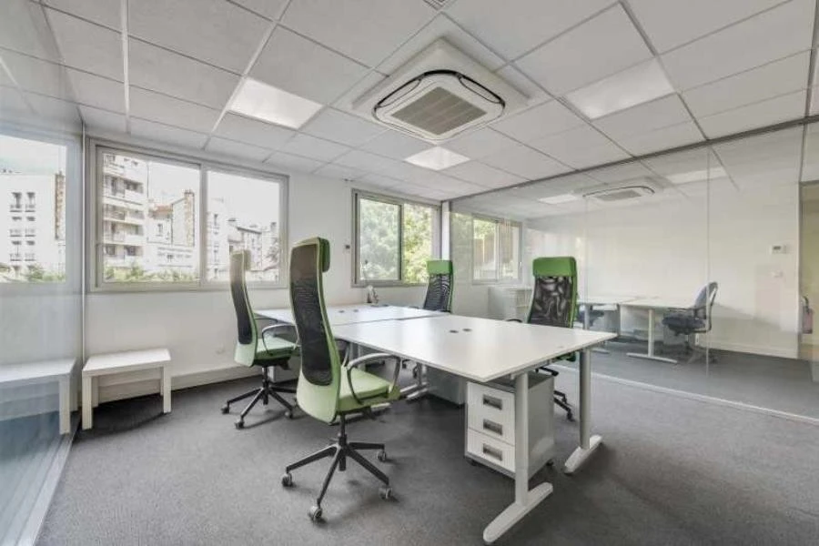 BUREAUX à louer à Issy-les-Moulineaux – 366 m²