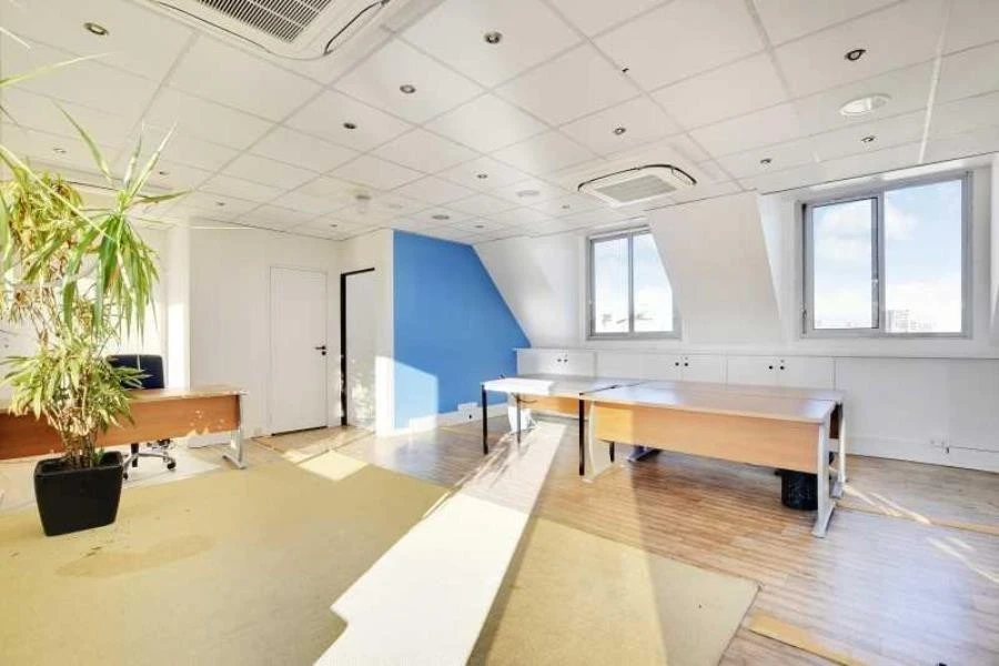 BUREAUX à louer à Issy-les-Moulineaux – 366 m²