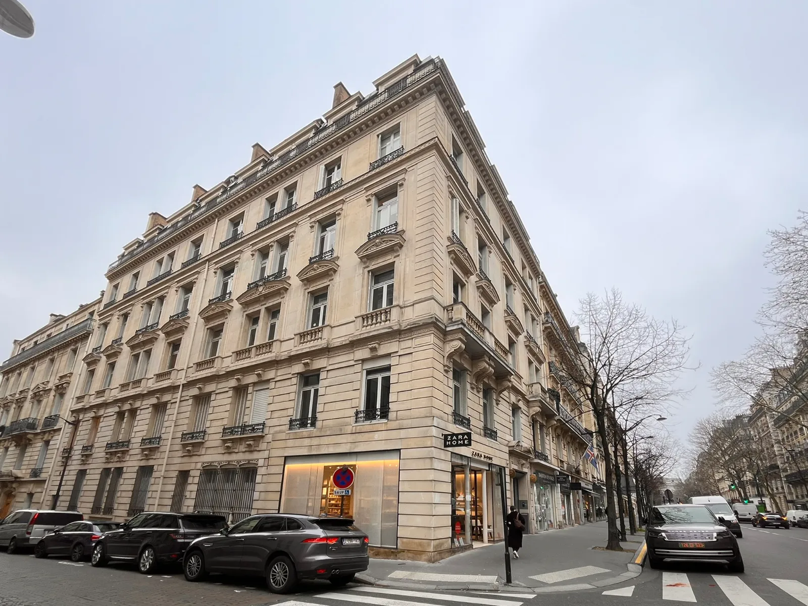 BUREAUX à louer à Paris – 51 m²