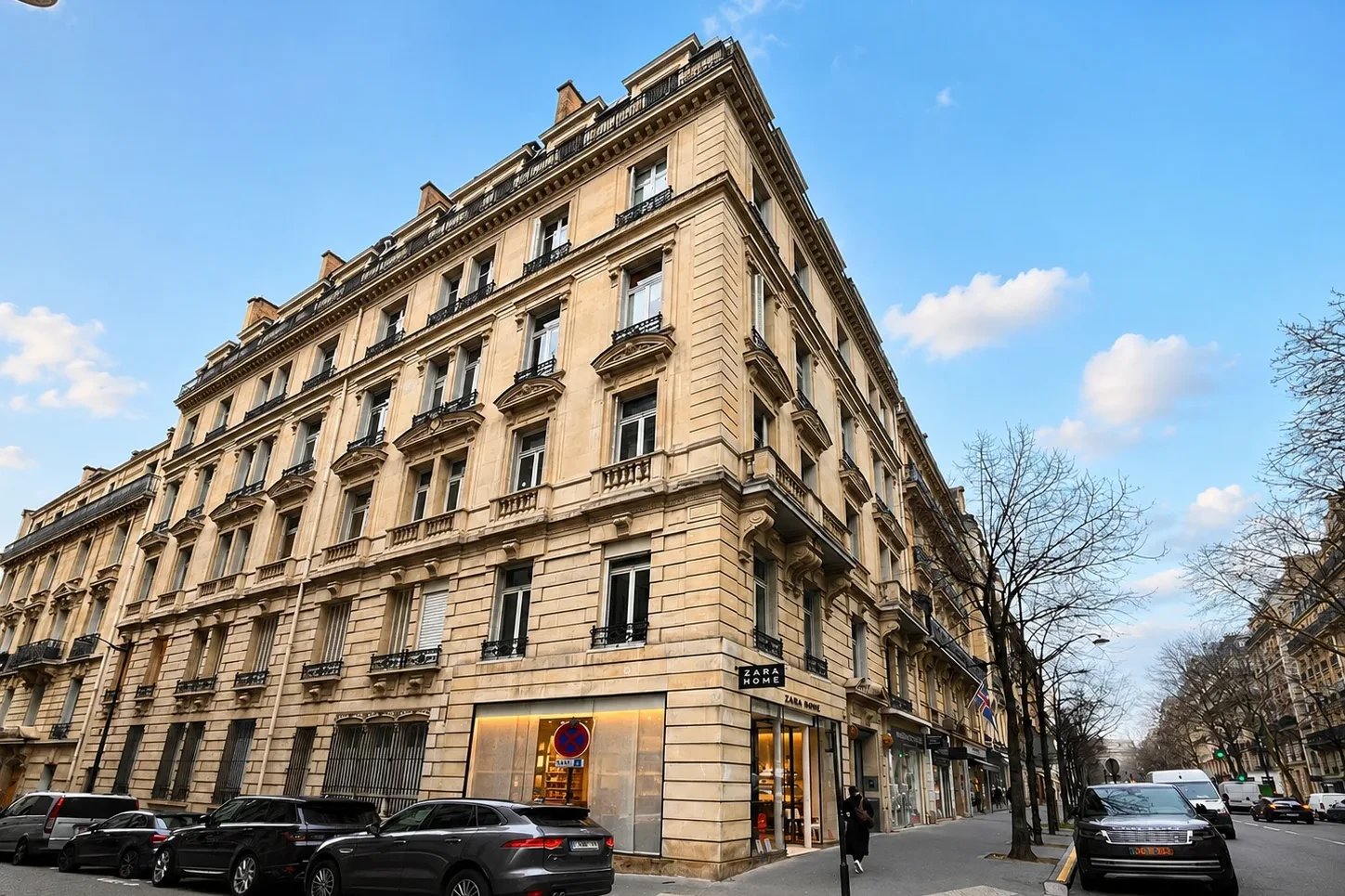 BUREAUX à louer à Paris – 51 m²