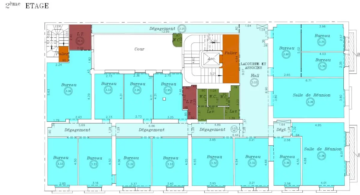 BUREAUX à louer à Paris – 351 m²