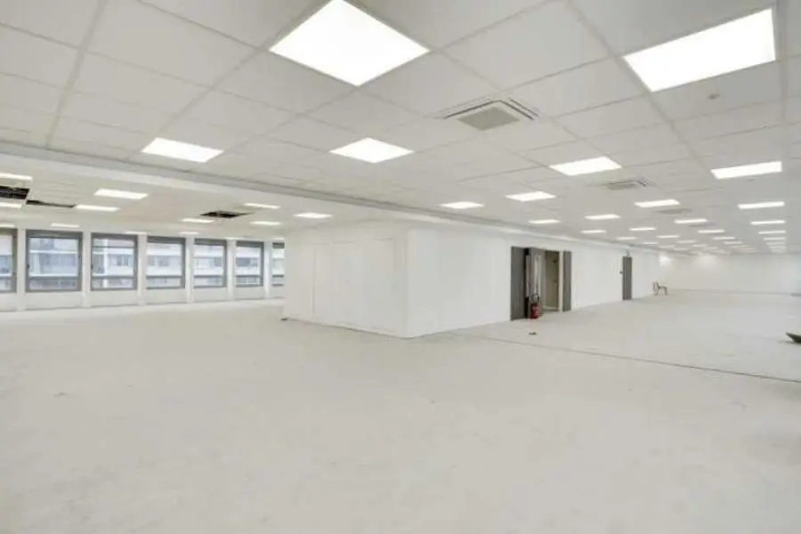 BUREAUX à louer à Boulogne-Billancourt – 2 323 m²