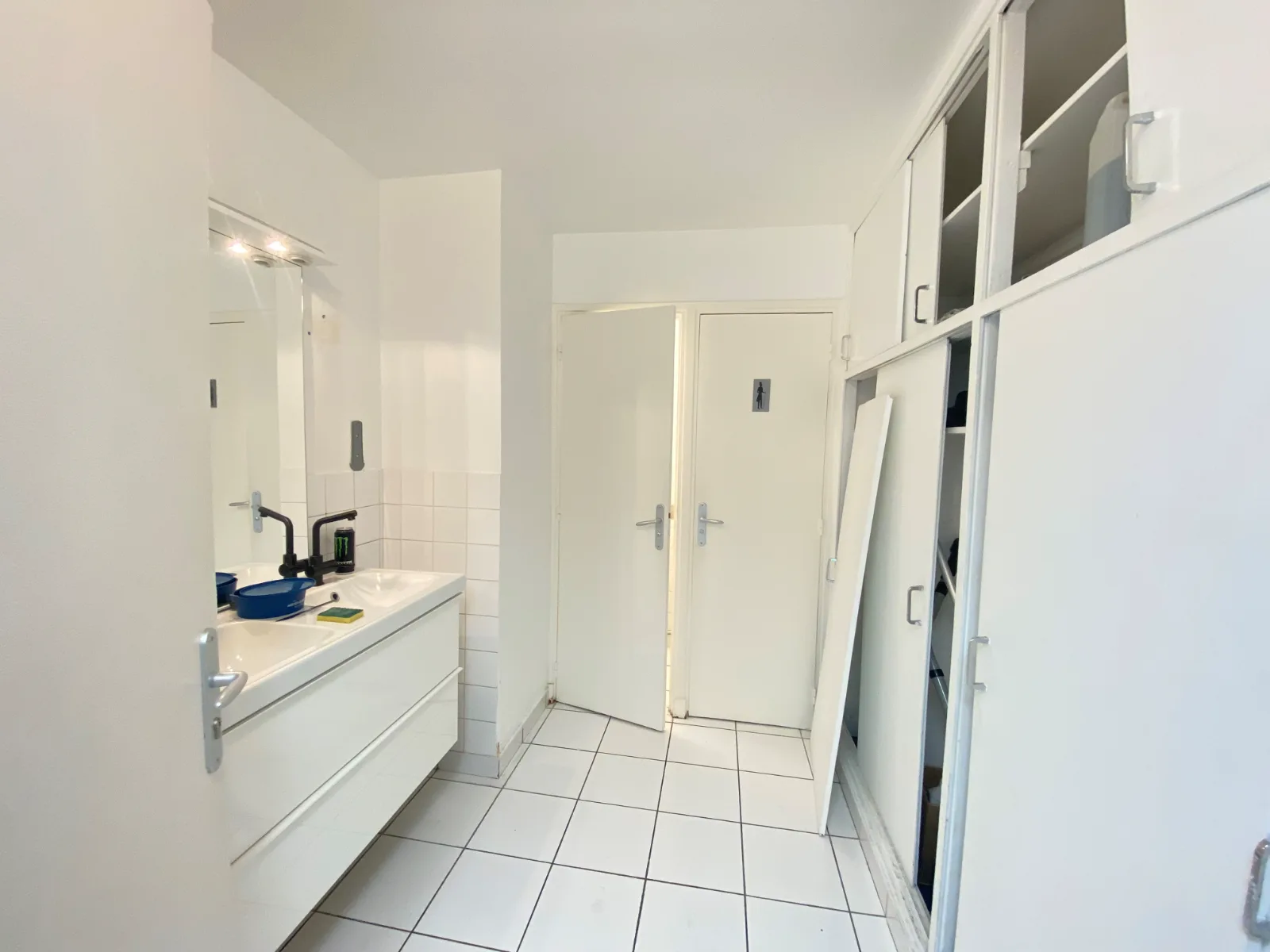BUREAUX à vendre – 58 m²
