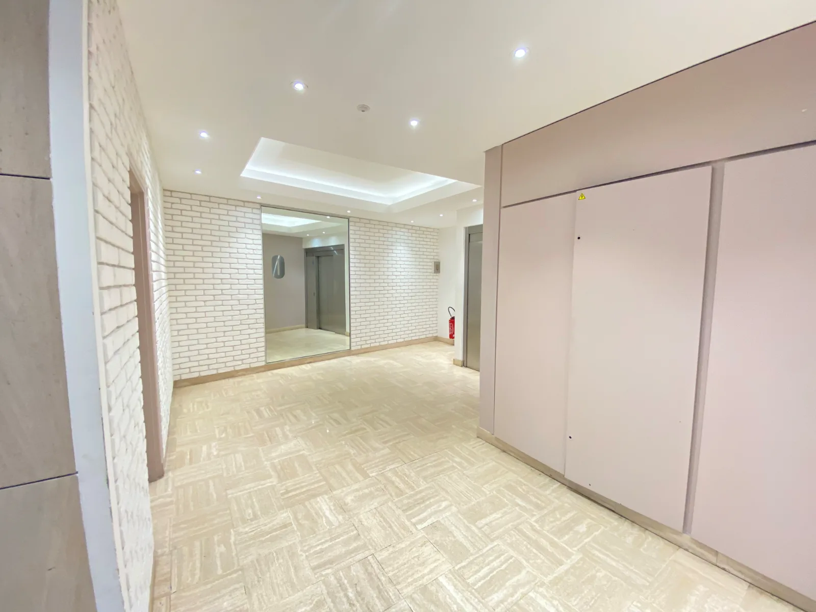 BUREAUX à louer à Boulogne-Billancourt – 195 m²