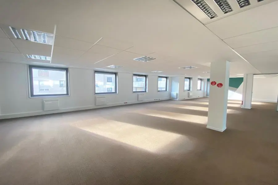 BUREAUX à louer à Boulogne-Billancourt – 3 249 m²