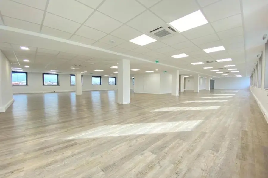 BUREAUX à vendre à Boulogne-Billancourt – 560 m²