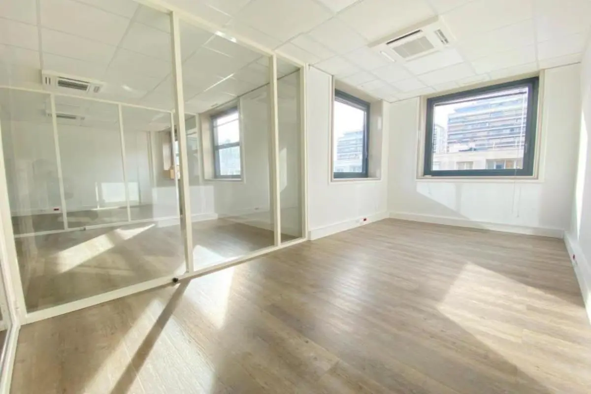 BUREAUX à vendre à Boulogne-Billancourt – 560 m²