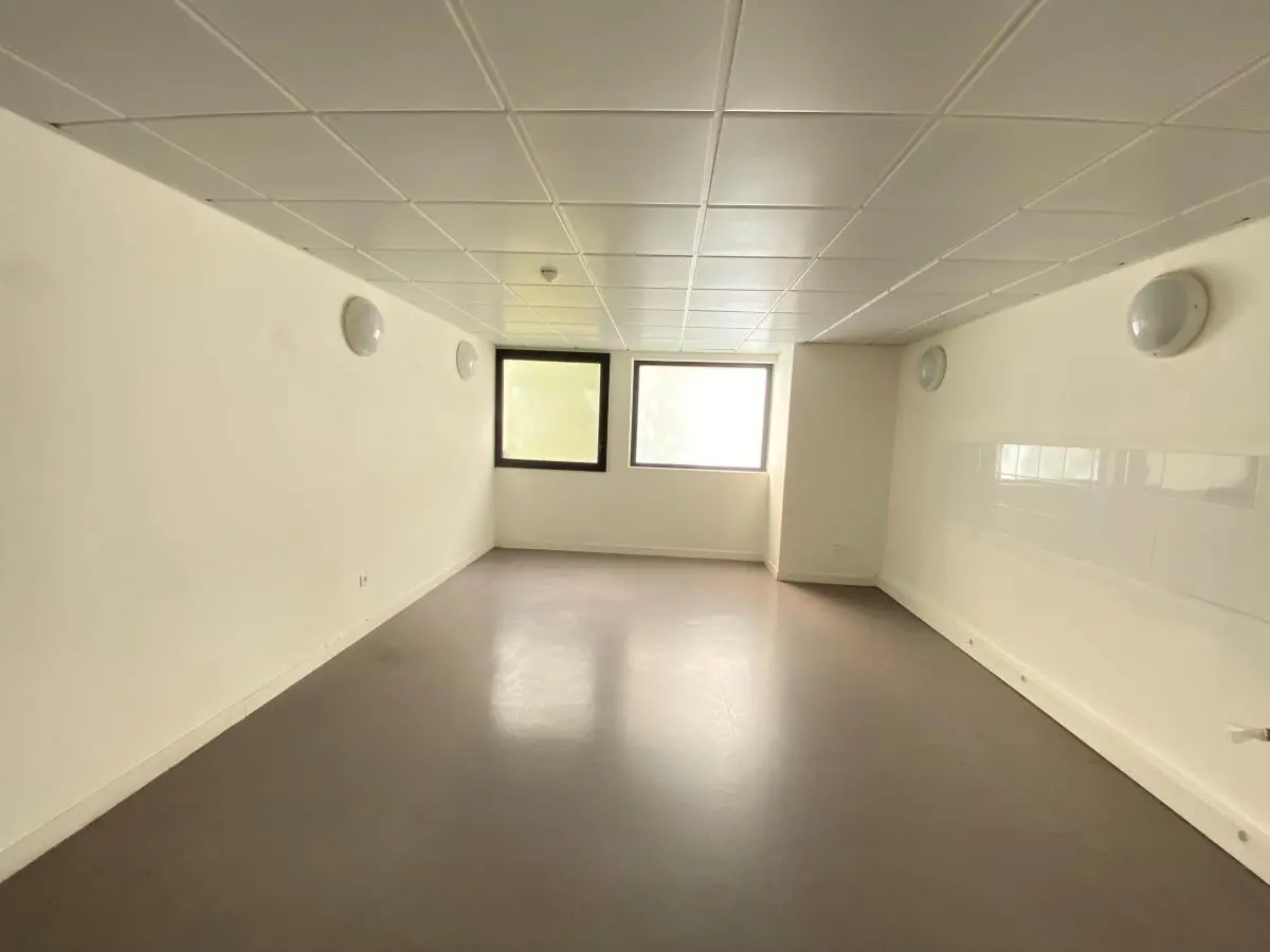 BUREAUX à louer à Boulogne-Billancourt – 248 m²
