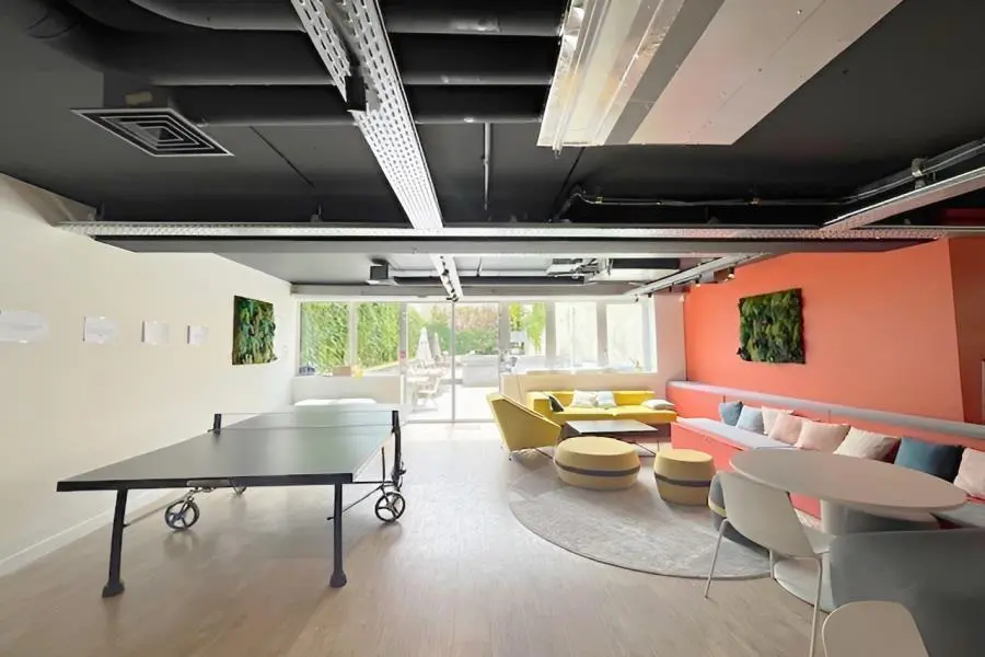 BUREAUX à louer à Boulogne-Billancourt – 687 m²