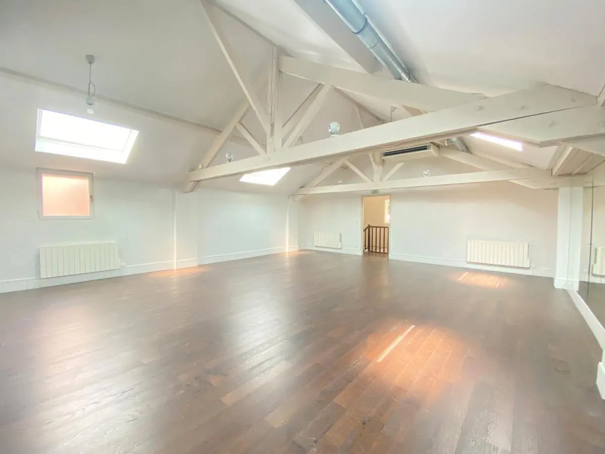 BUREAUX à vendre à Boulogne-Billancourt – 253 m²