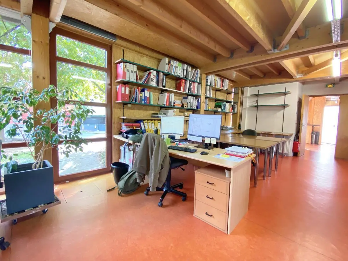BUREAUX à louer à Issy-les-Moulineaux – 89 m²