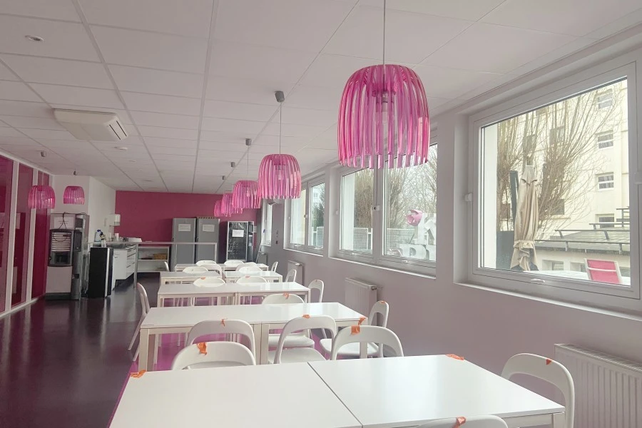  à louer à Saint-Cloud – 900 m²