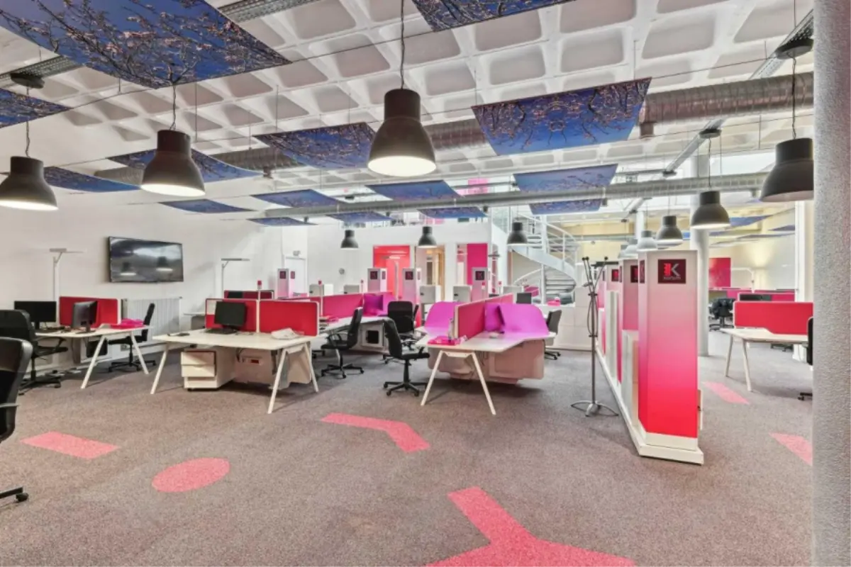  à louer à Saint-Cloud – 900 m²