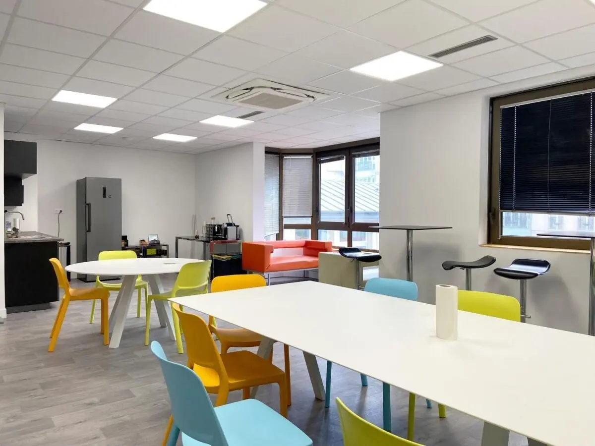 BUREAUX à louer à Neuilly-sur-Seine – 330 m²