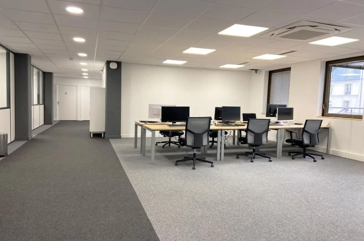 BUREAUX à louer à Neuilly-sur-Seine – 330 m²