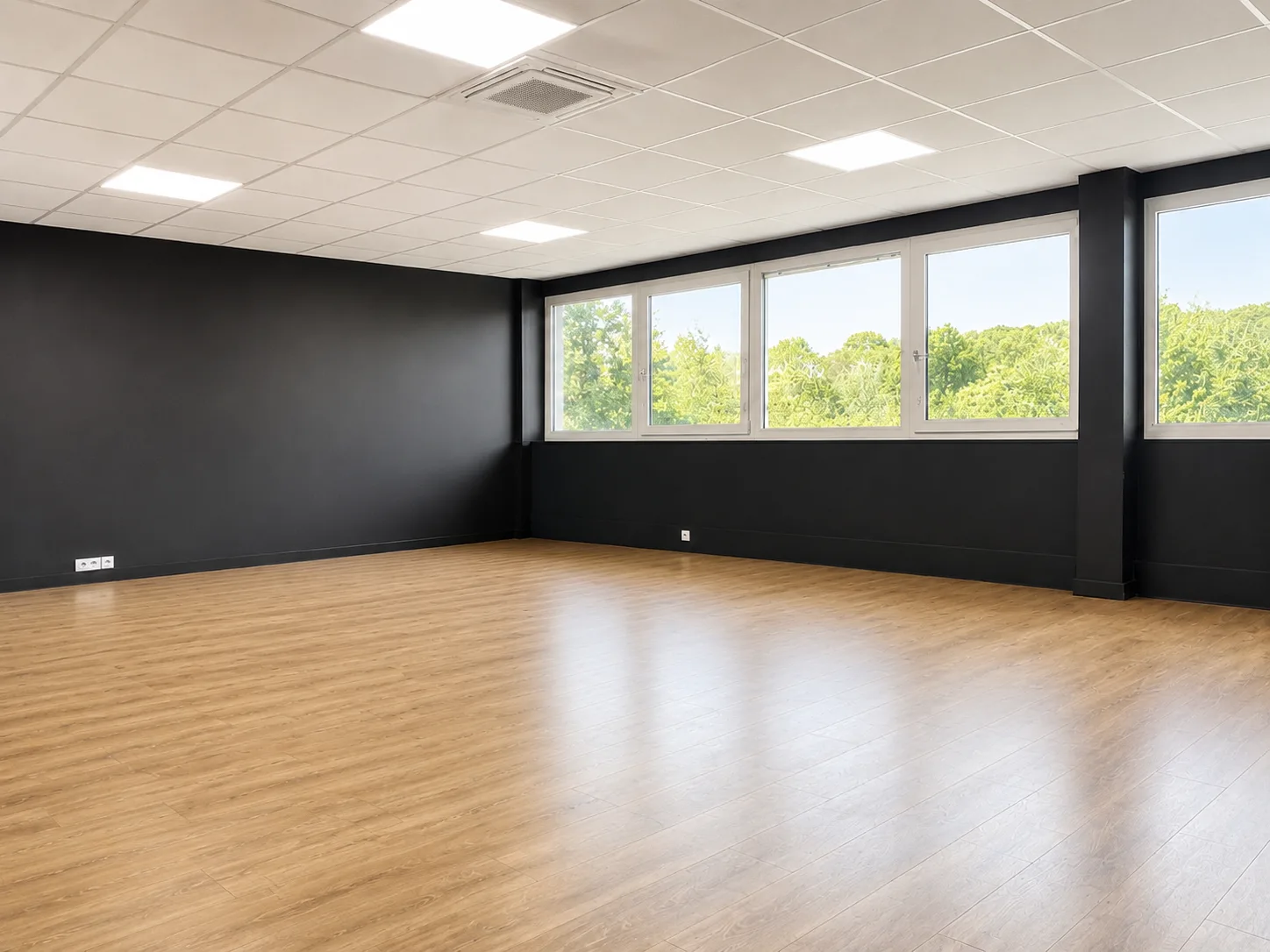 BUREAUX à louer à Bièvres – 646 m²