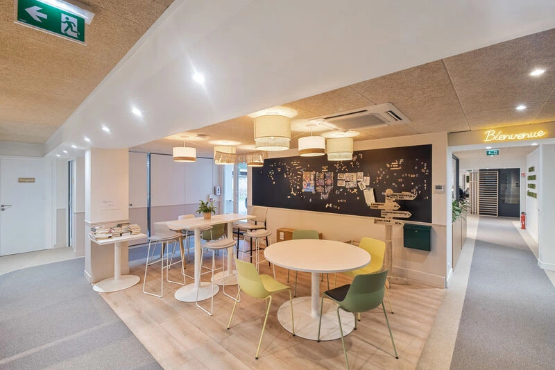 BUREAUX à vendre à Boulogne-Billancourt – 458 m²