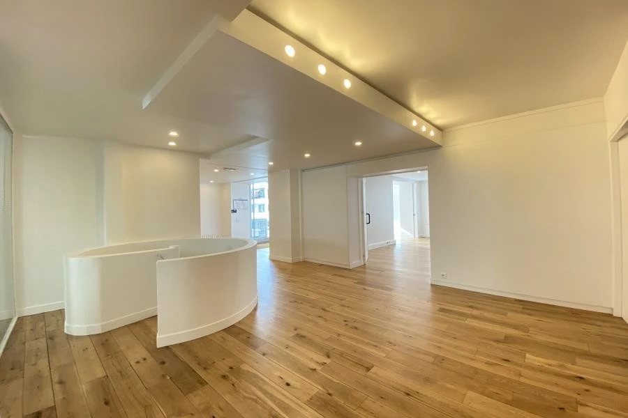 BUREAUX à louer à Boulogne-Billancourt – 410 m²