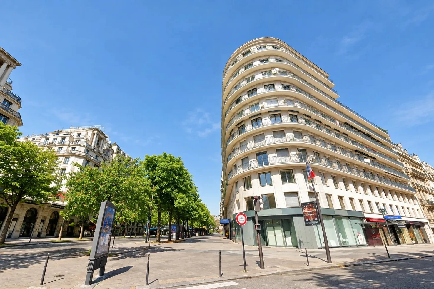 BUREAUX à louer à Paris – 109 m²