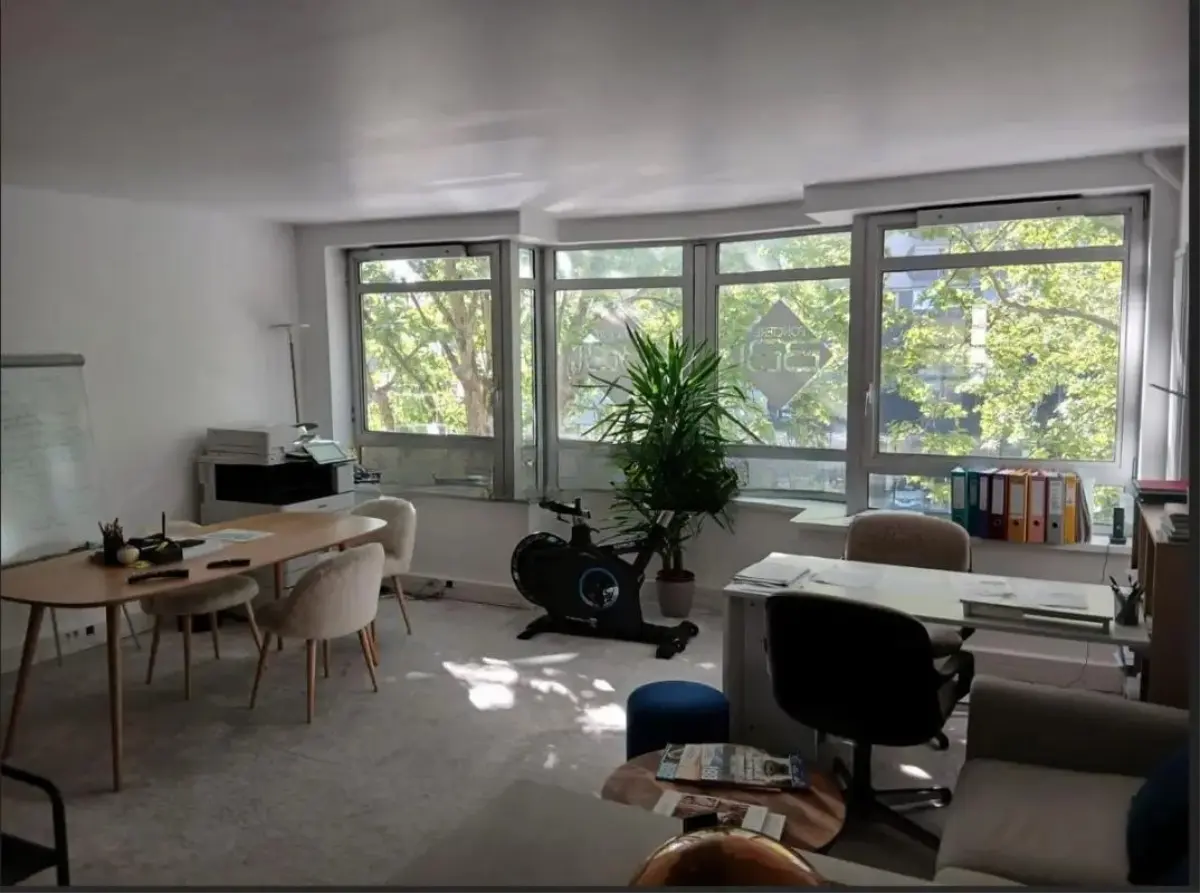 BUREAUX à louer à Boulogne-Billancourt – 107 m²