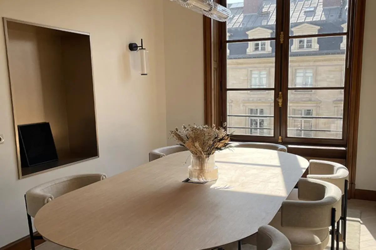 BUREAUX à louer à Paris – 234 m²