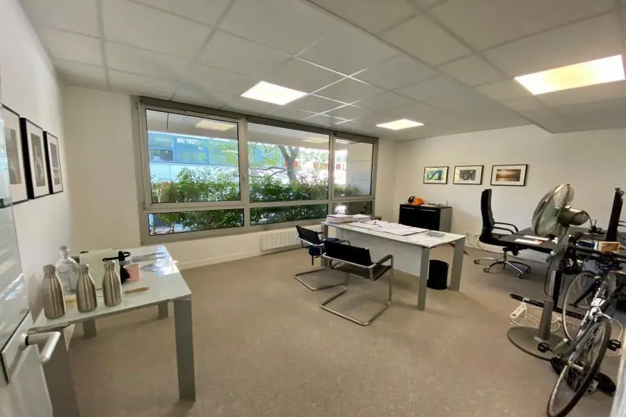BUREAUX à vendre à Boulogne-Billancourt – 430 m²