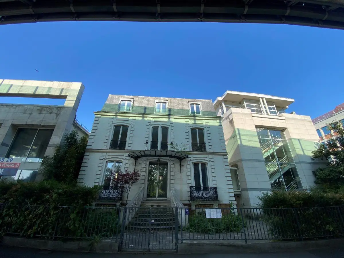 BUREAUX à louer à Saint-Cloud – 3 308 m²