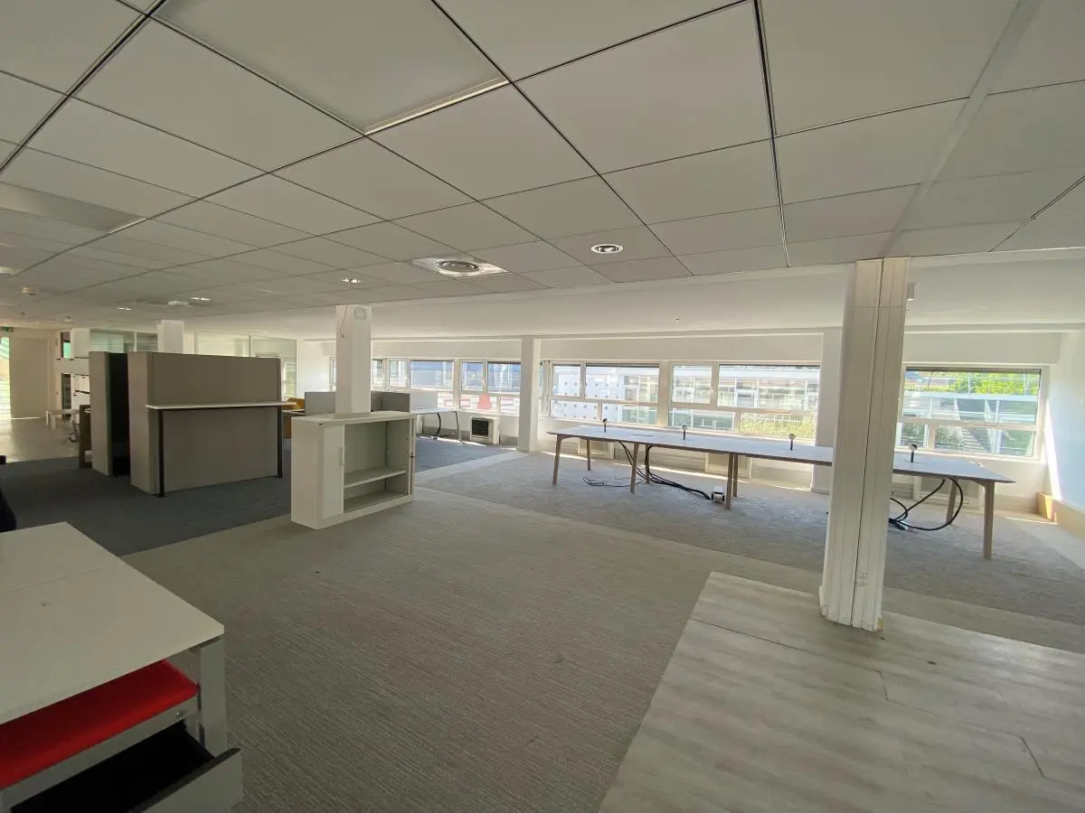 BUREAUX à louer à Saint-Cloud – 3 308 m²