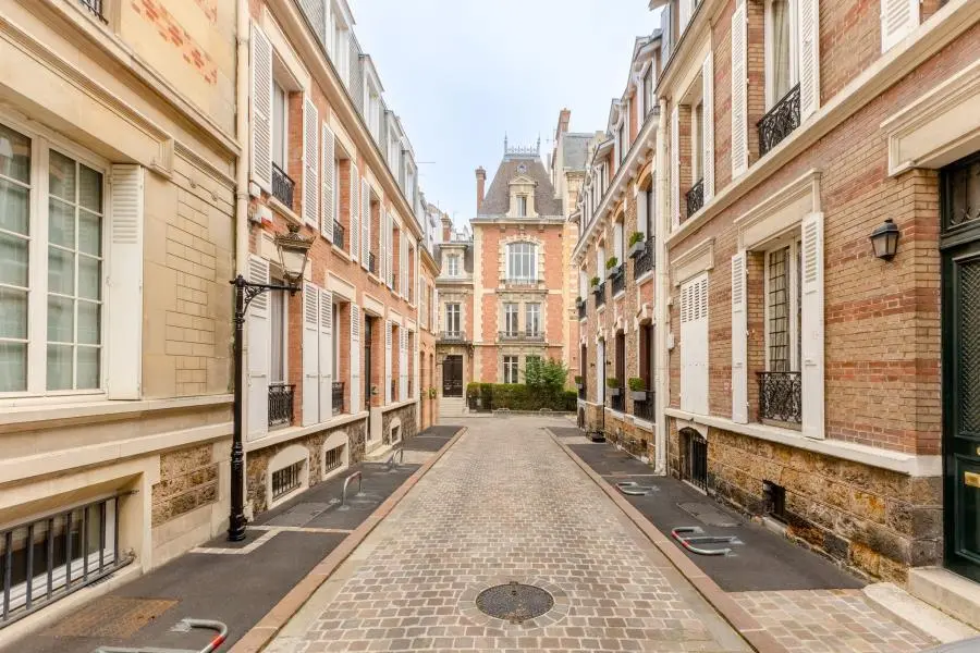 BUREAUX à vendre à 75016 - Paris – 624 m²